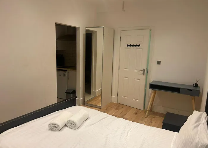 Hyde Park Studio Apartments